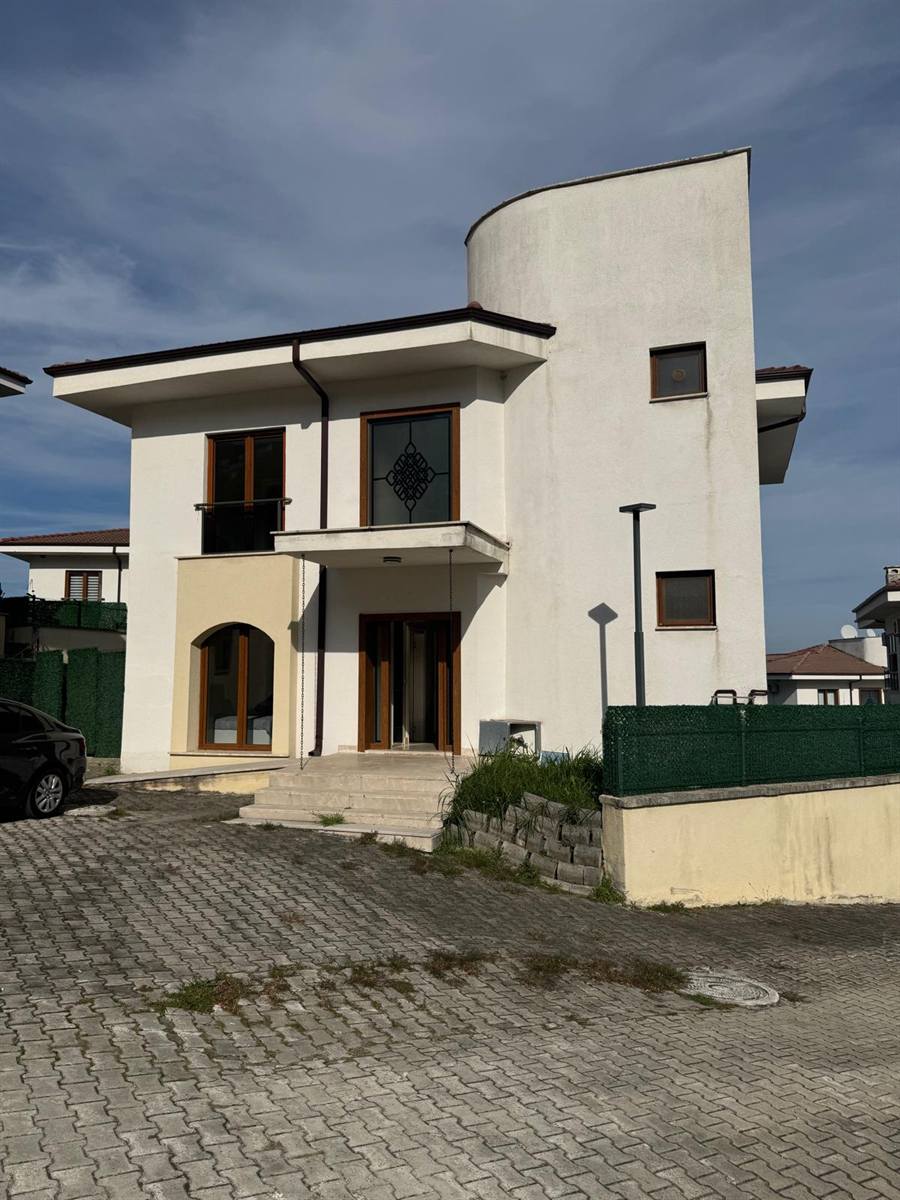 6+2 villa for sale, 4 minutes from NG Hotel - Sapanca